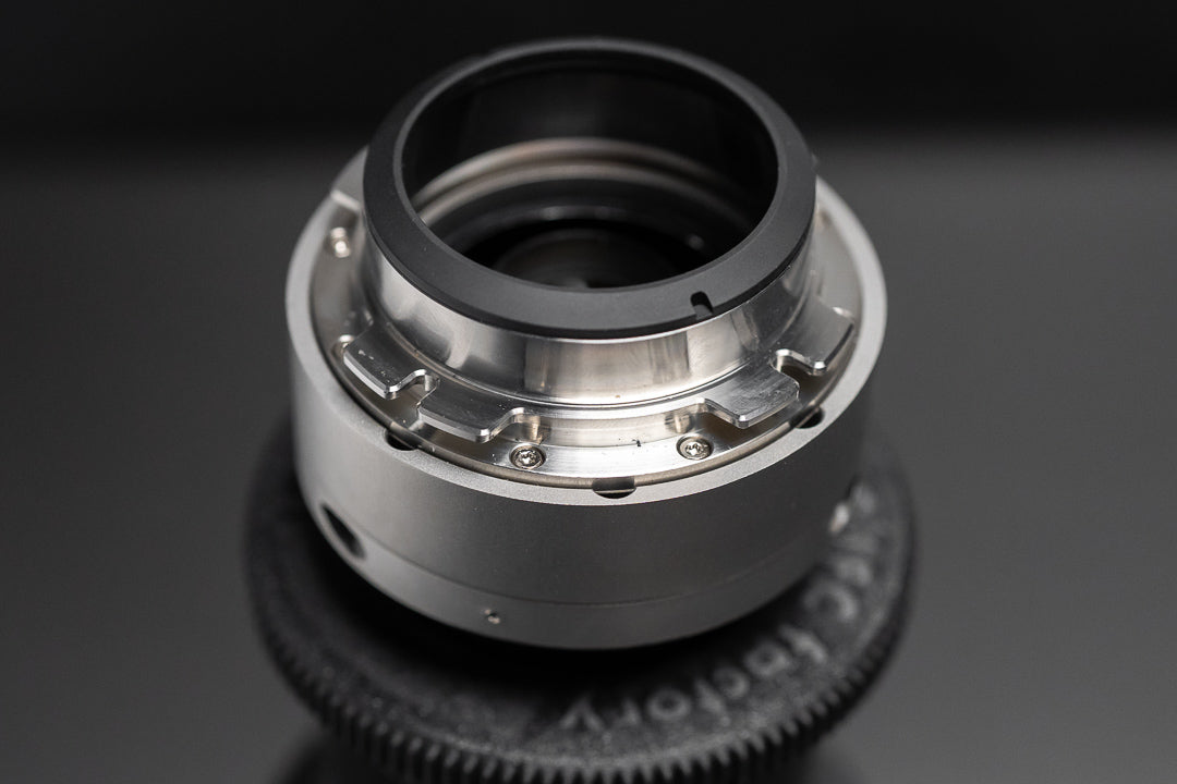 Prototipazione mount PL in acciaio inossidabile SUS 304 per obiettivo Angénieux